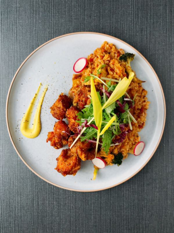 森林小徑文心店享受美食